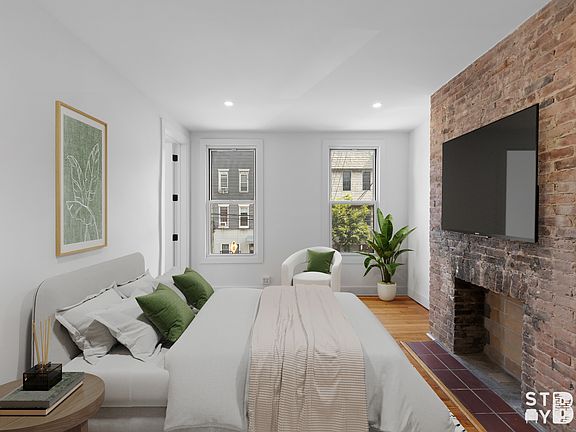 3rd image of 275 Nassau Ave #2L