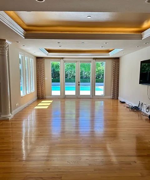 2040 Forest View Ave — Photo 4