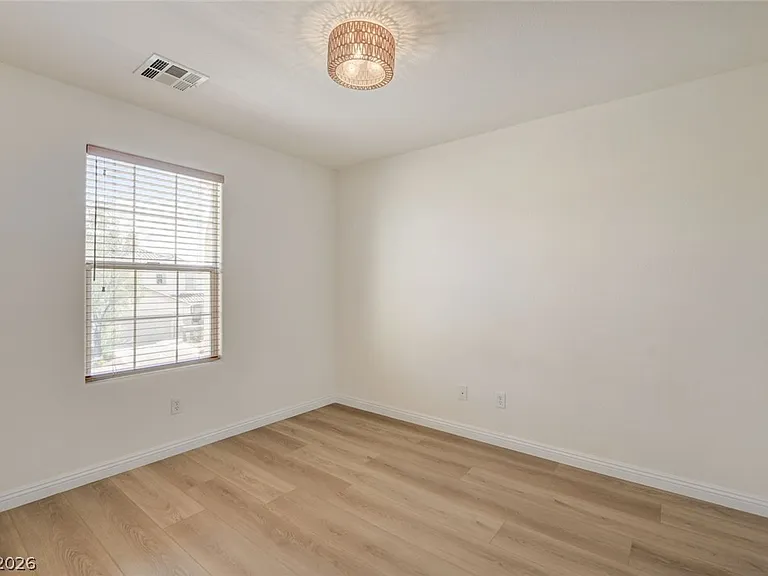 10808 Wallflower Ave — Photo 37