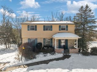 106 Autumn Dr, Trafford, PA 15085