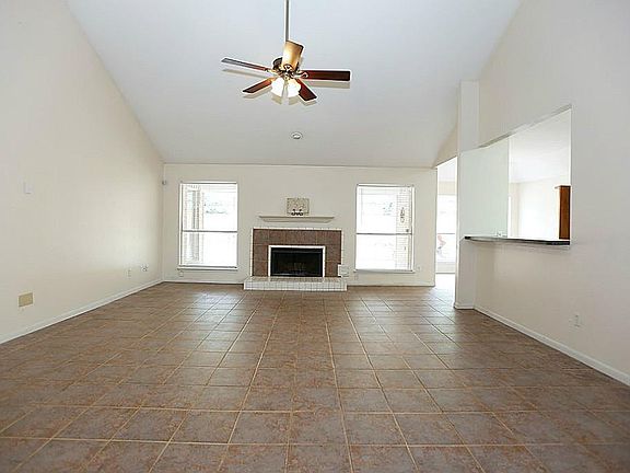 4th image of 14618 Cypress Falls Dr