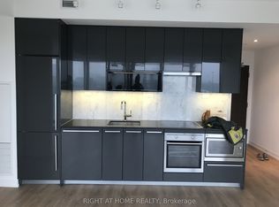 115 McMahon Dr #1012, Toronto, ON M2K 0E3