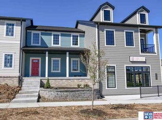 7105 Kentwell Ln, Lincoln, NE 68516
