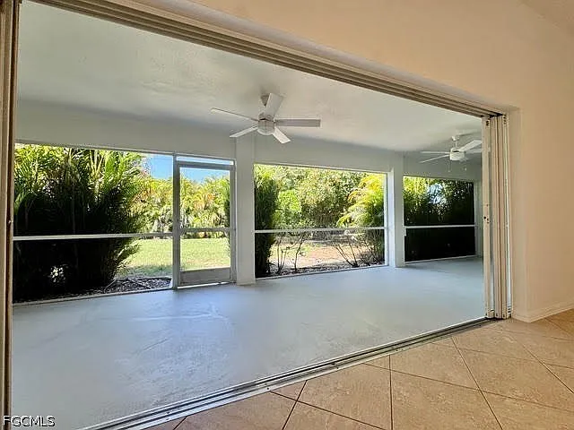3 bed, 2.0 bath, 1380 sqft, $1,800 — Photo 4
