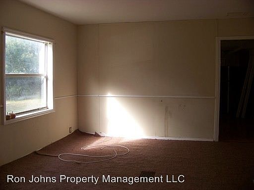 5th image of 604 W Cherry St