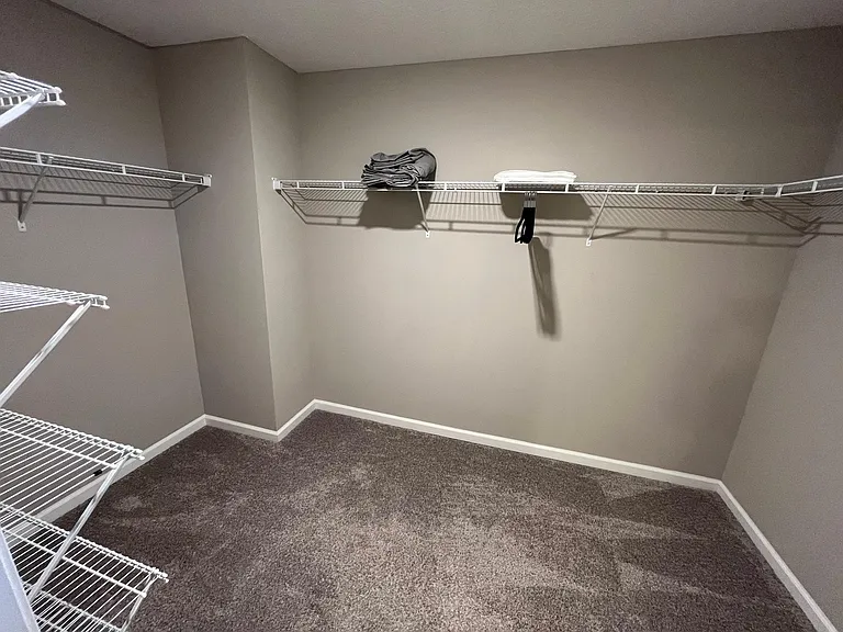2346 Creek Bank Dr — Photo 29