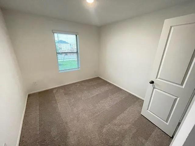 1806 Champions Dr — Photo 16