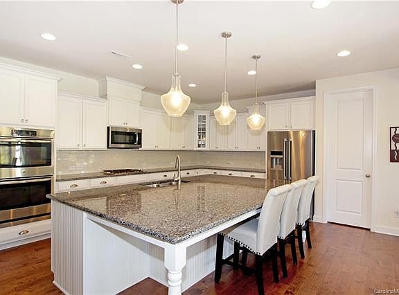5th image of 162 Eagles Landing Dr
