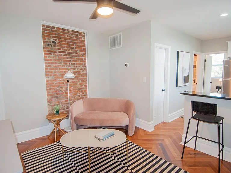 1901 Park Ave #3R — Photo 1