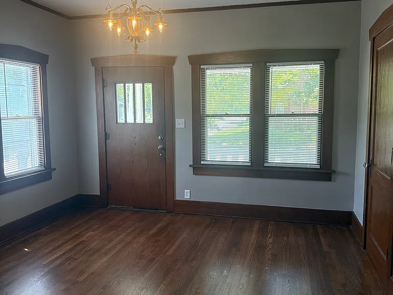 604 N Belmont Ave #1 — Photo 8