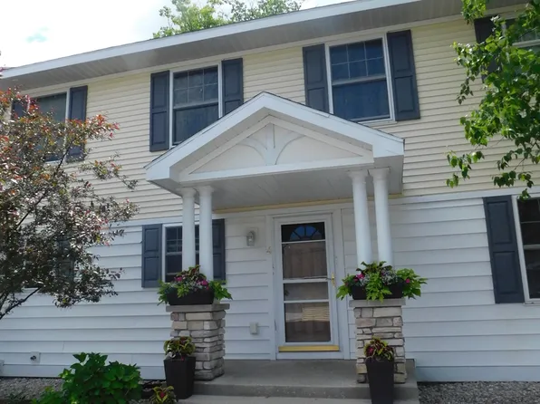 1495 Newport St Unit 4, Traverse City, MI 49686