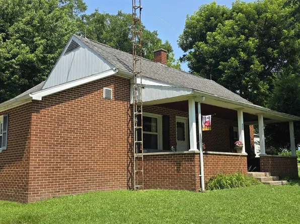 8903 N Ott Rd, Edwardsport, IN 47528