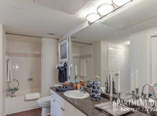 2607 Woodland Park Dr #852, Houston, TX 77077