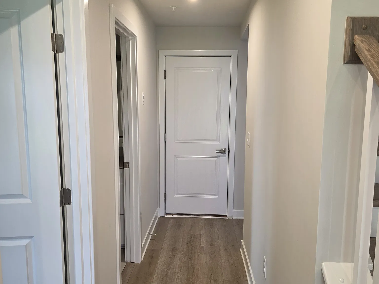 4 bed, 3.5 bath, 2300 sqft, $3,699 — Photo 3