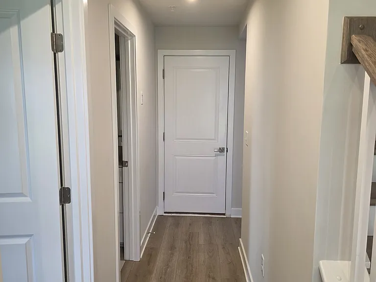 8 Weldon Way — Photo 3