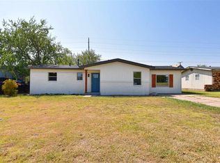 122 SW 45th St, Lawton, OK 73505