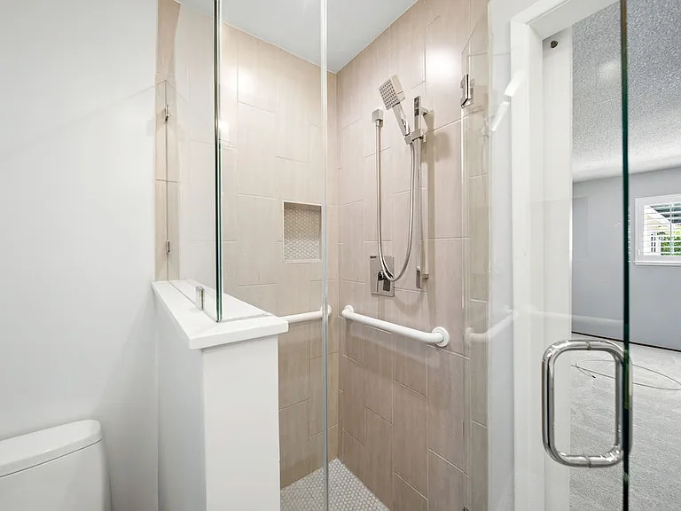 1911 Chateau Ct — Photo 20
