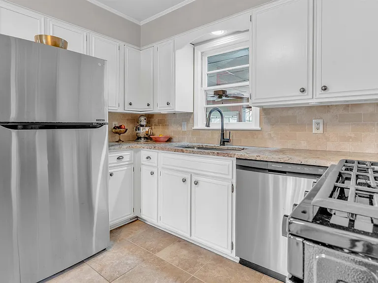 1383 S White Station Rd — Photo 8