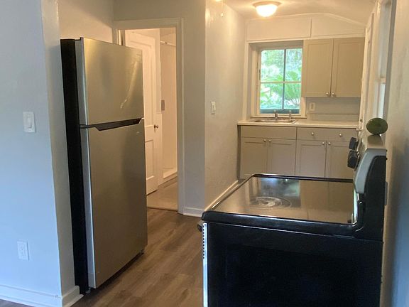 5th image of 3044 50th St S #2