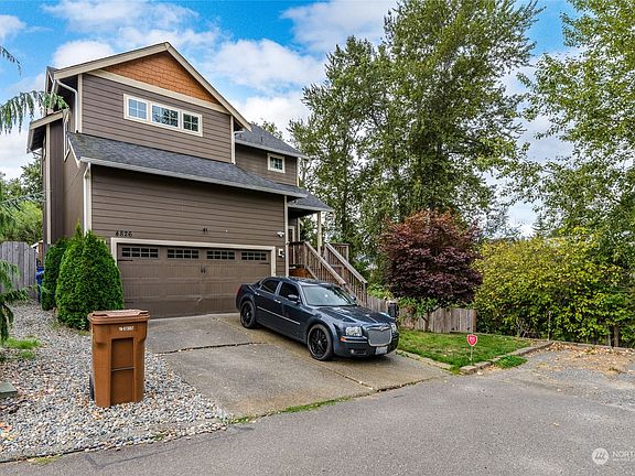 2nd image of 4826 E E Street