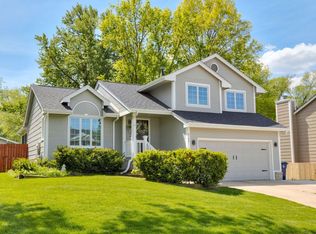 6104 Goodman Dr, Urbandale, IA 50322