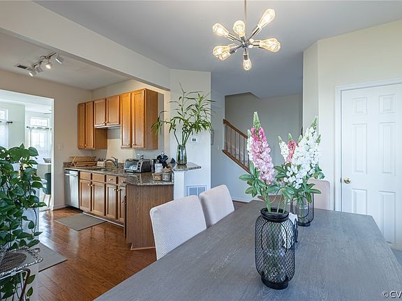 5th image of 7817 Villa Place Gln