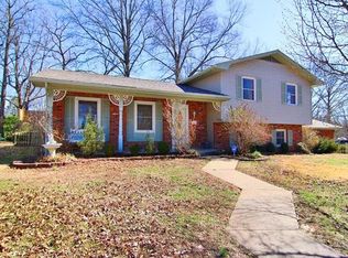 1102 Patricia St, Cape Girardeau, MO 63701