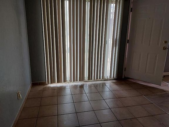 2nd image of 1658 S Fern St APT 201