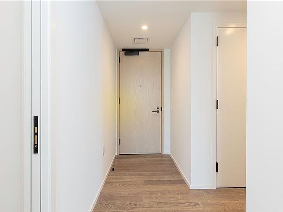 2nd image of 333 Ward Ave #1903