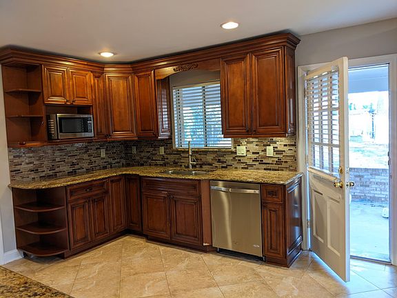 5th image of 2822 Ardwick Ct