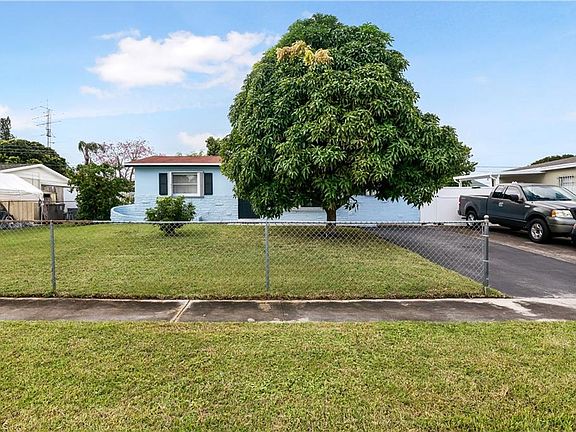 2nd image of 885 Mango Dr