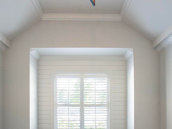3rd image of 5 Saffron Cir
