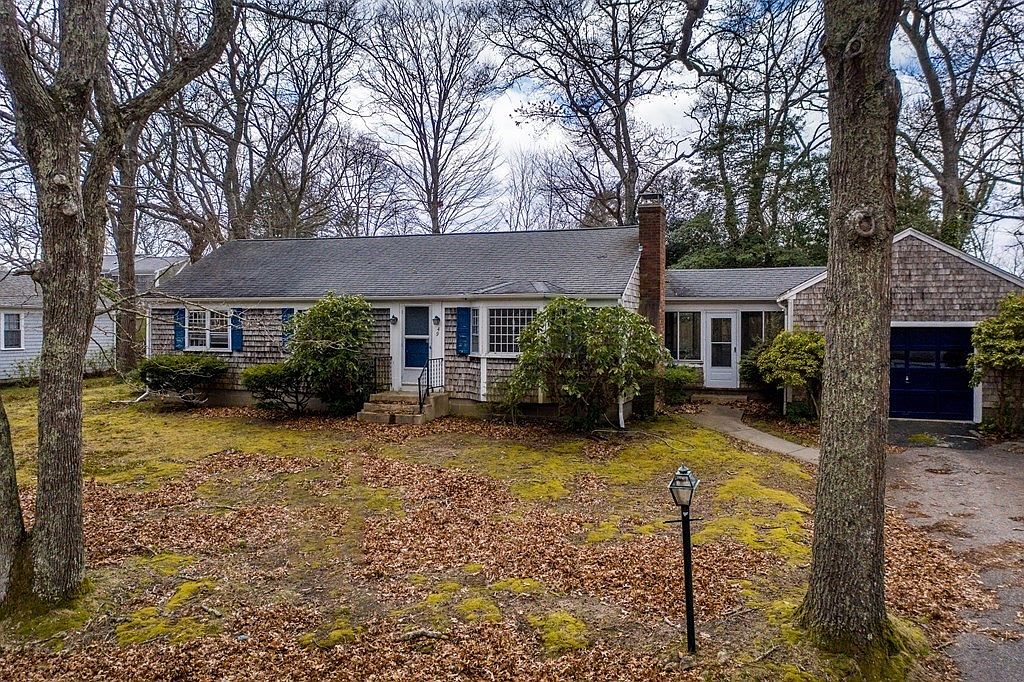 49 Huckins Neck Rd, Barnstable, MA 02630 Zillow