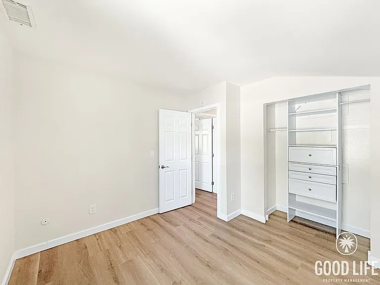 5071 La Cuenta Dr — Photo 11