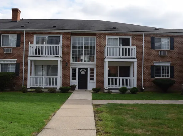 2425 Torquay Ave, Royal Oak, MI