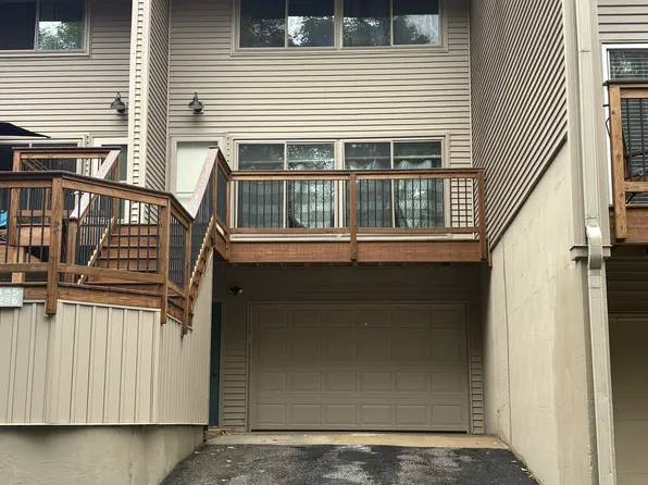 11218 S Cottonwood Dr #5, Traverse City, MI 49684