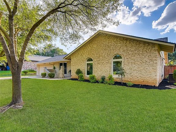 4th image of 7504 Brookhollow Dr