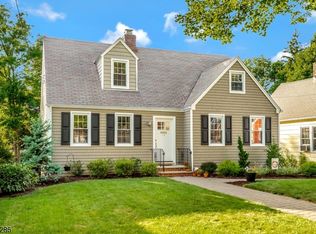 29 Sanderson Ave, West Caldwell, NJ 07006