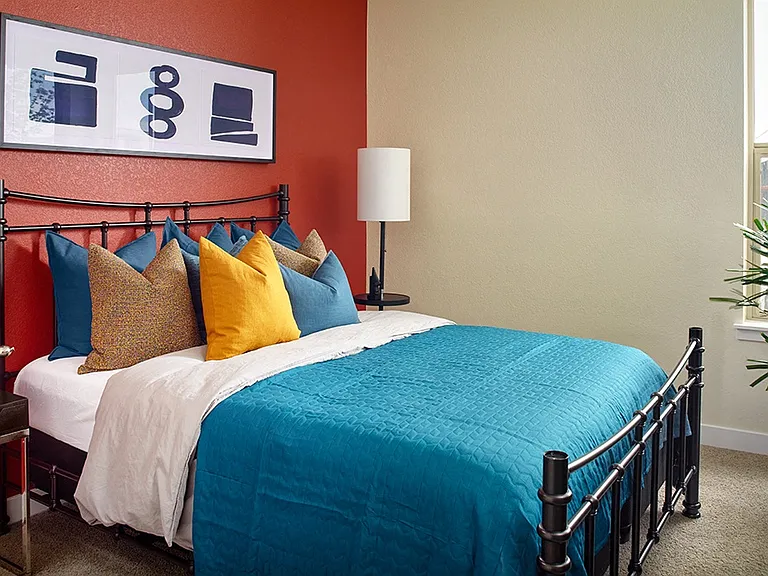 Chroma Apartments — Photo 6