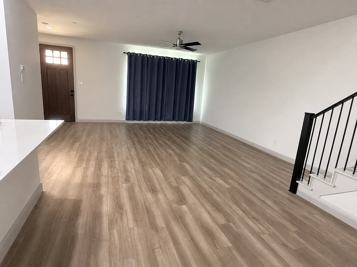 Building Photo - 11290 Sugarlands Dr