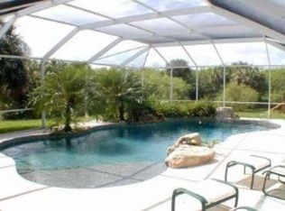 305 Pinto Ln, Palm Bay, FL 32909