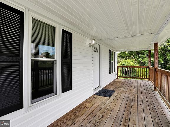 Entrance & Porch
