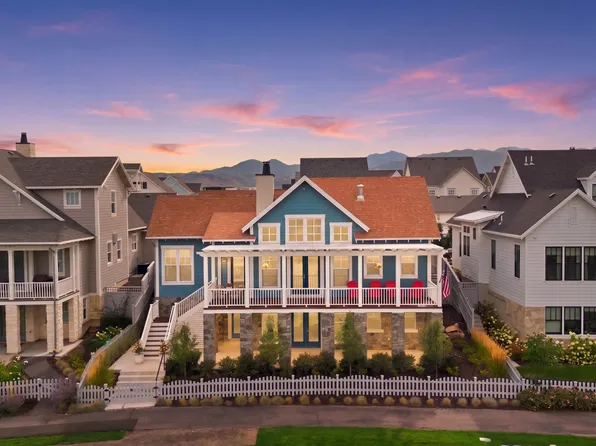 10989 S Lake Island Dr W, South Jordan, UT 84009
