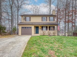 302 Pheasant Ln, Clinton, TN 37716