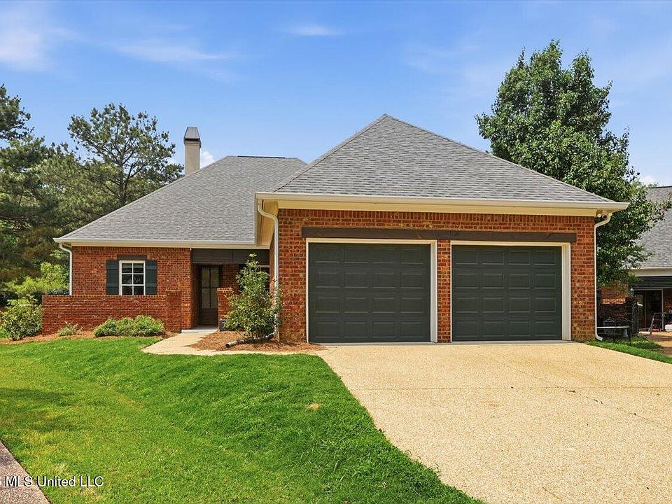 1st image of 151 Camden Ct