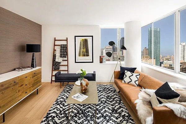 Rented by Bold New York | media 47