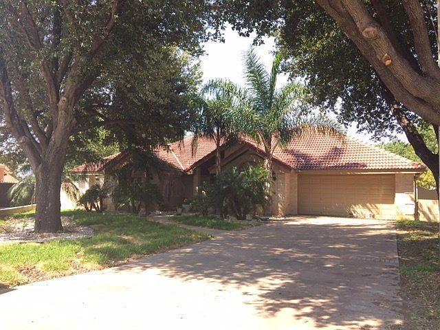 1st image of 609 Saint James Dr