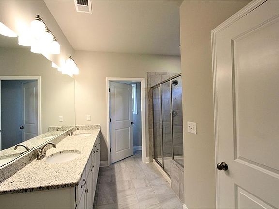 5th image of 1322 Burnam Wood Dr