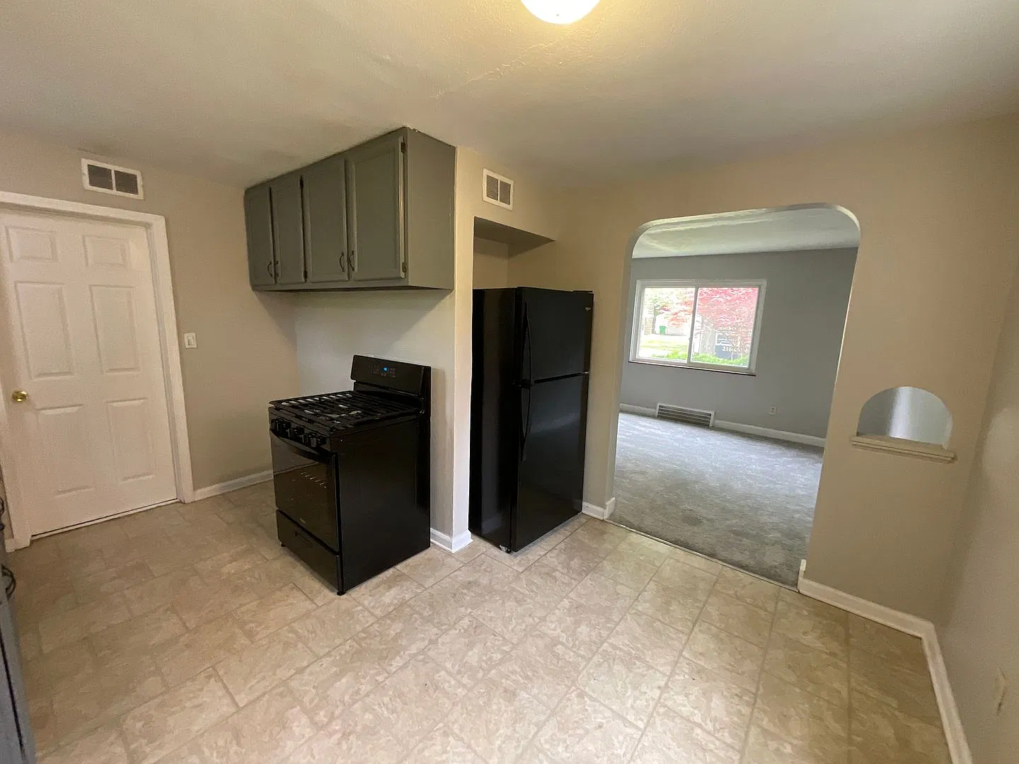 20330 Priday Avenue — Photo 2