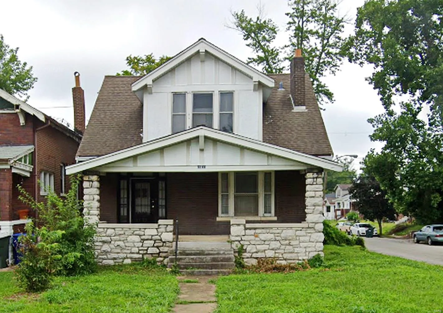 2500 N Euclid Ave photo 1